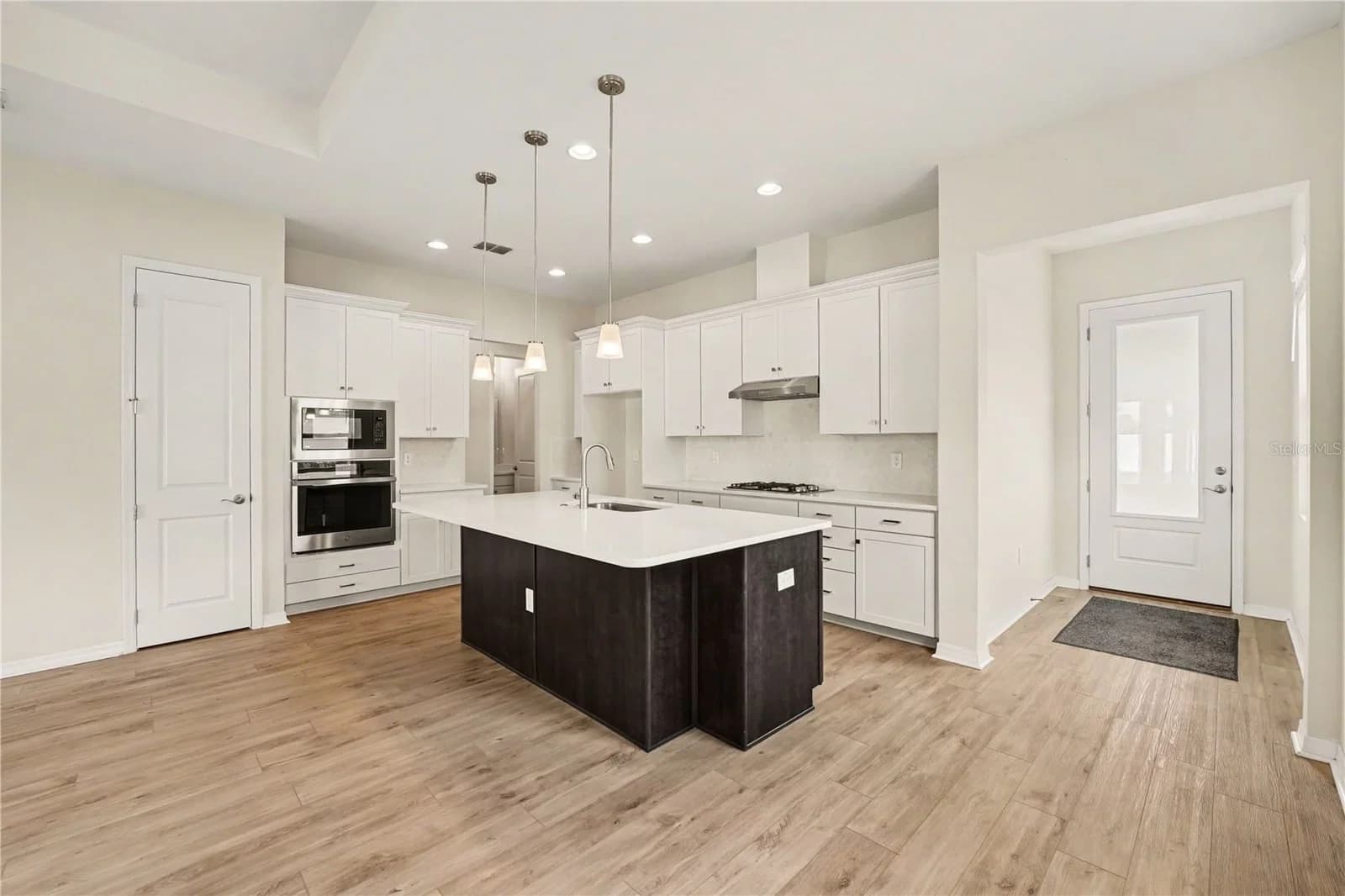 1991 KEY BAY, Kissimmee, FL 34747 3