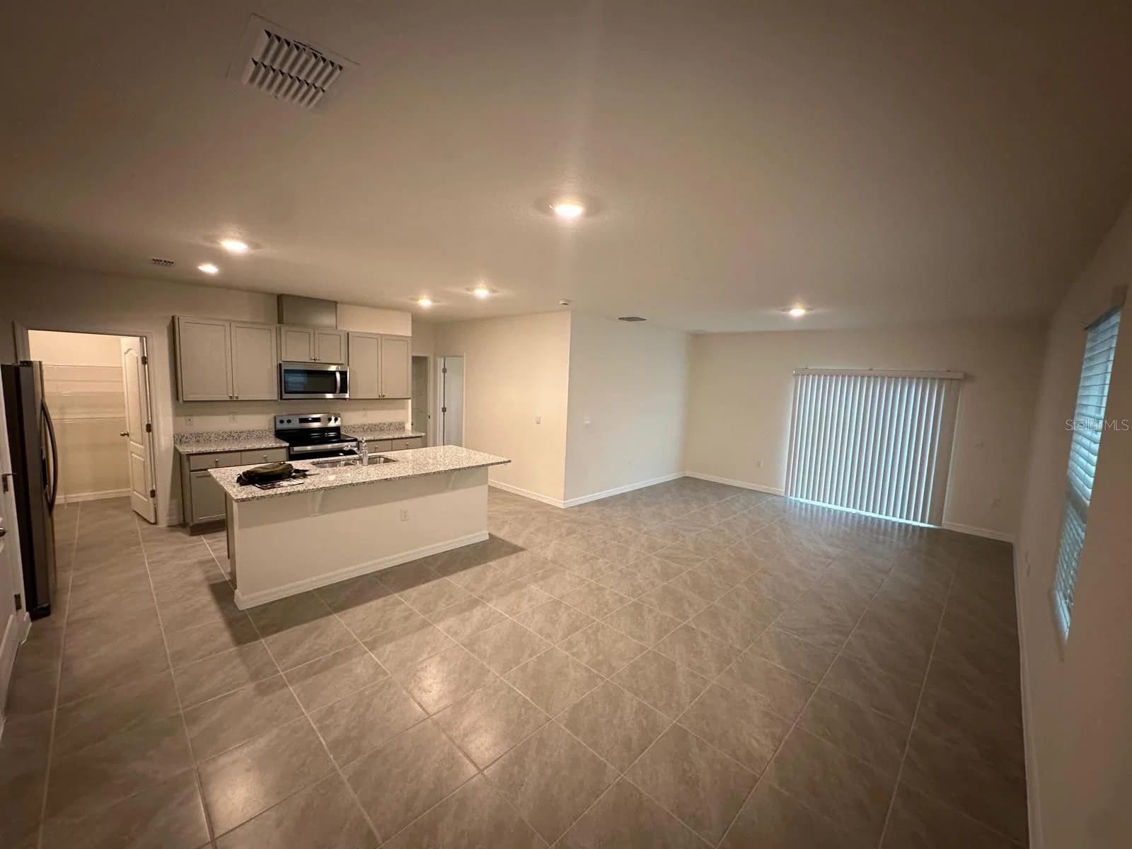 687 PARK PLACE 5