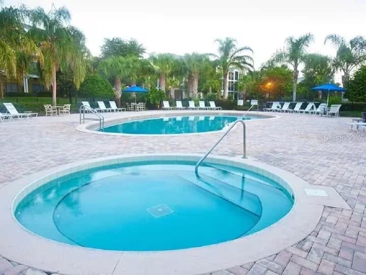 602 NEW PROVIDENCE PROMENADE 4