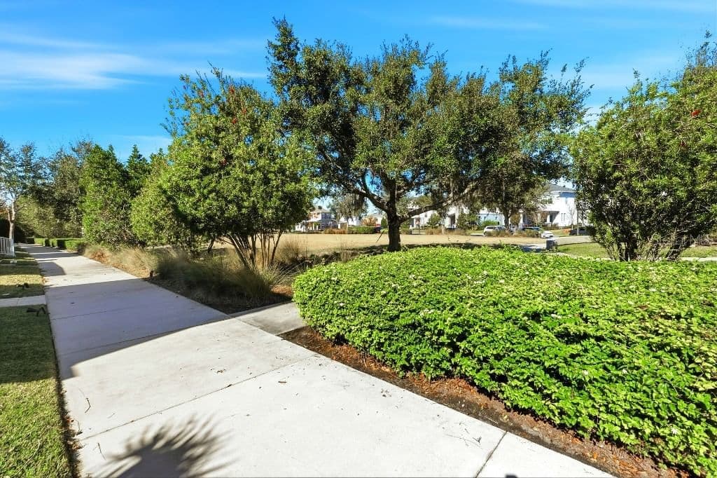 6955 HIGGS Alley 5