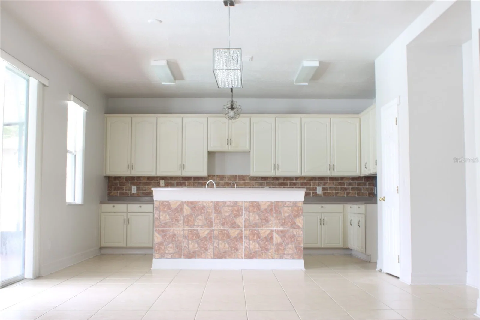 1338 BLACKWATER POND Drive, Orlando, FL 32828 3