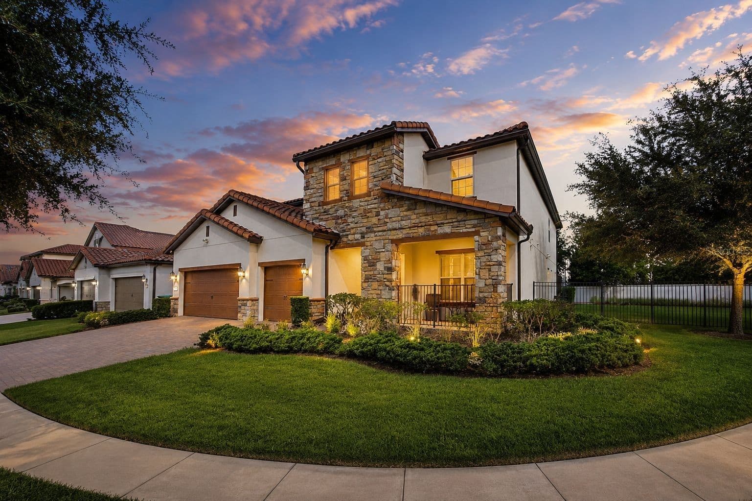 10902 CITRON OAKS Drive, Orlando, FL 32836