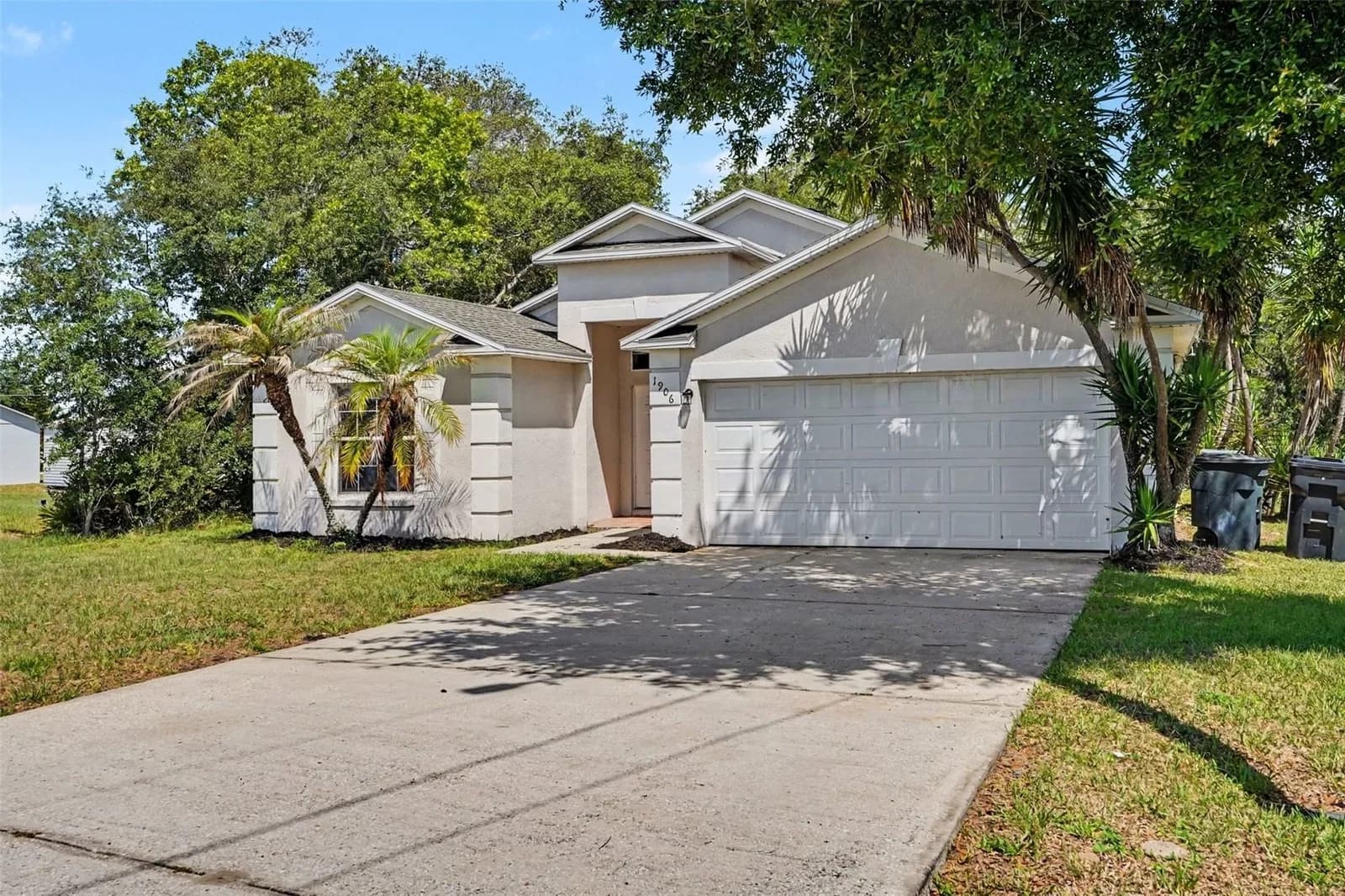 1906 LAKEVIEW, Kissimmee, FL 34759 2