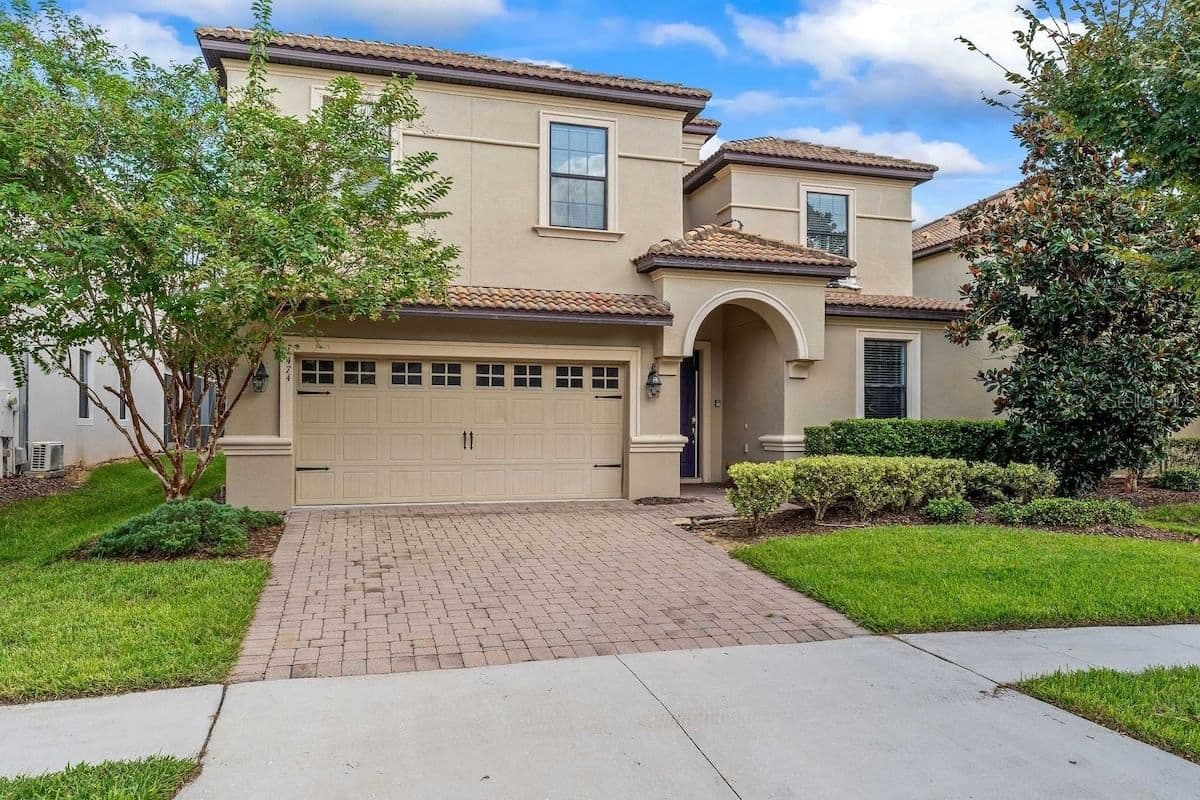 1474 ROLLING FAIRWAY 2