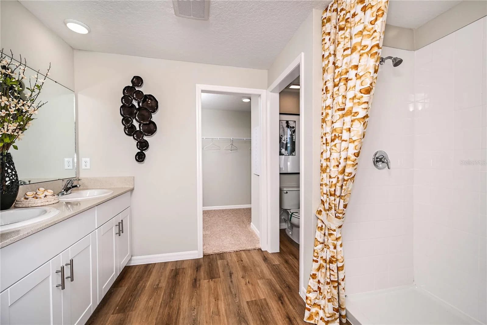 4156 RIVER BEACON 5