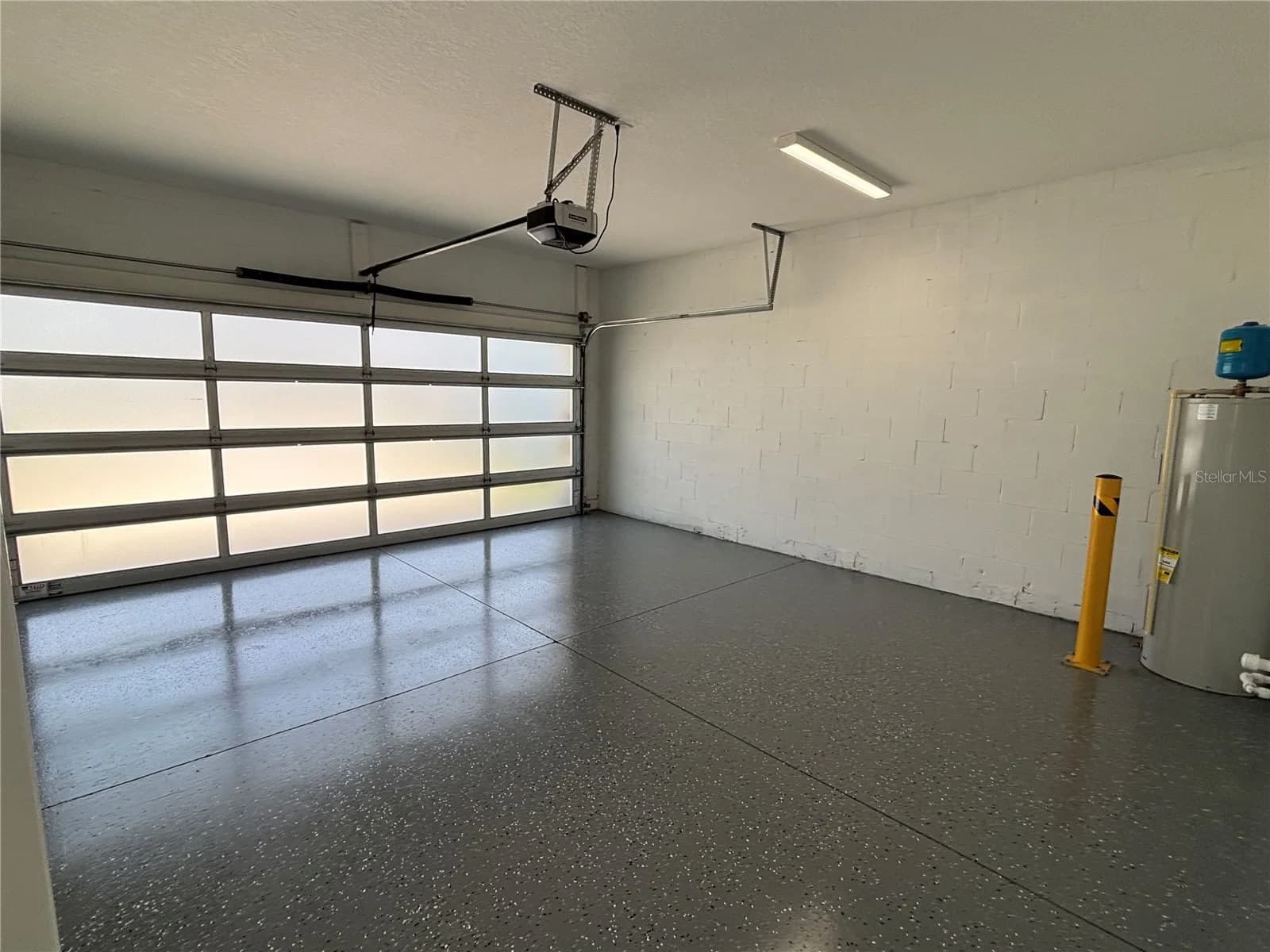 2049 GREENBRIAR 3
