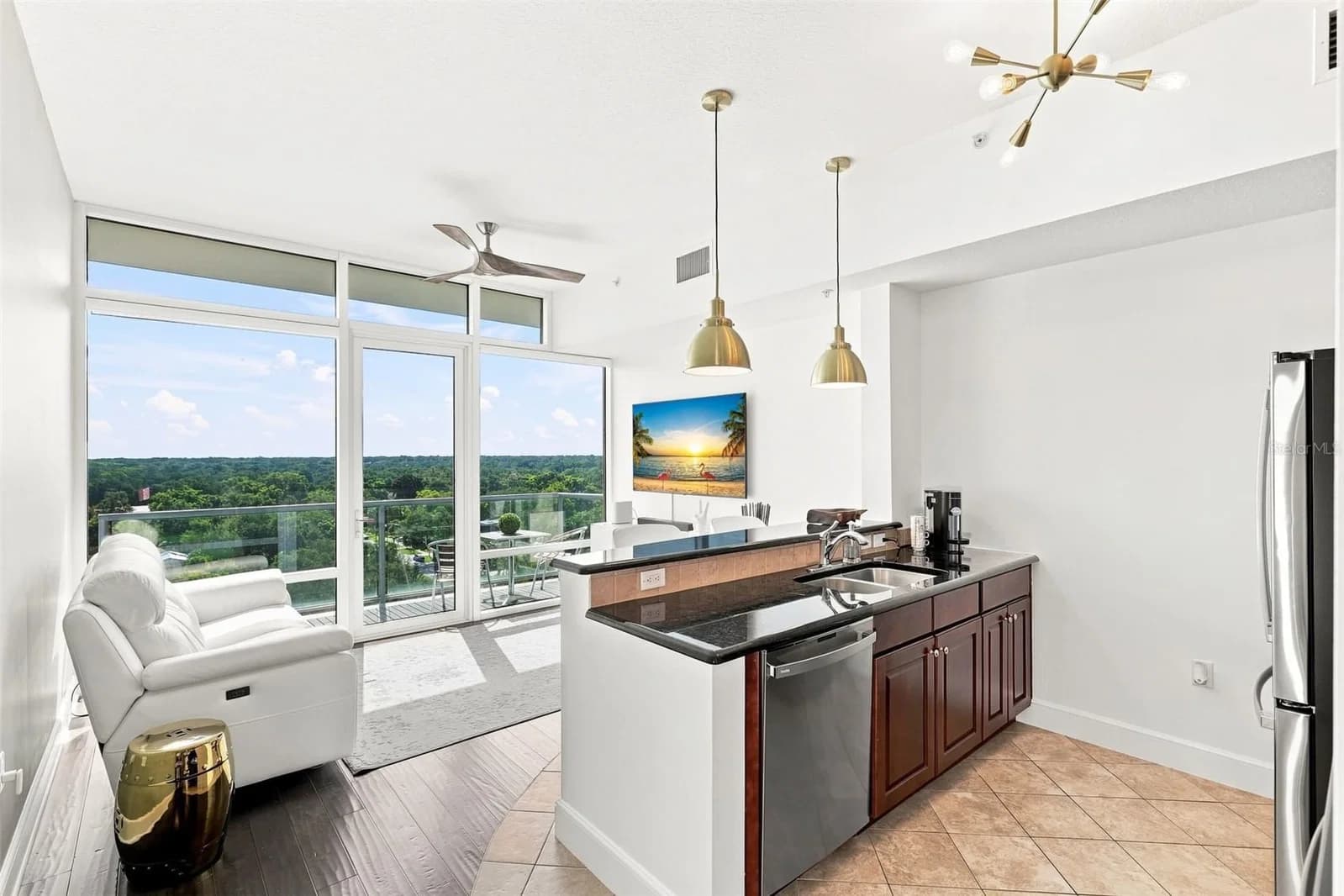 101 EOLA Drive #905, Orlando, FL 32801 3