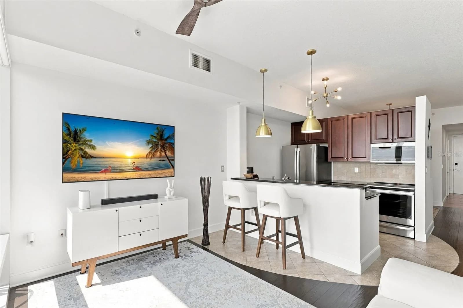 101 EOLA Drive #905 4