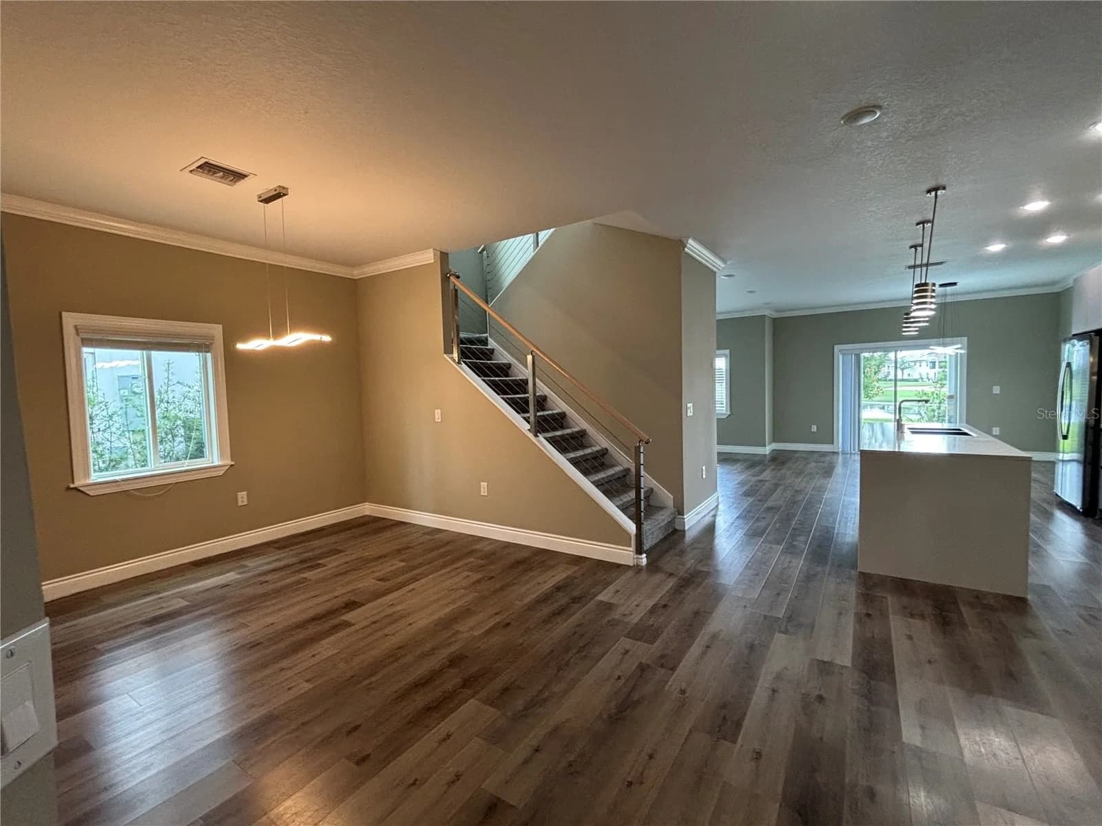 2045 GREENBRIAR 4