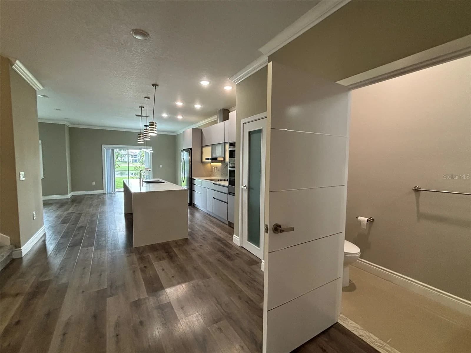 2045 GREENBRIAR 5