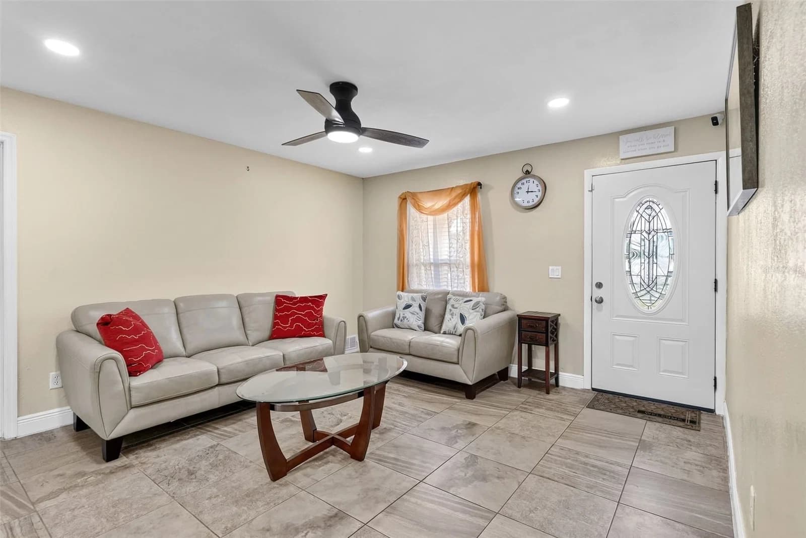 558 BROADMOOR Drive, Orlando, FL 32809 3