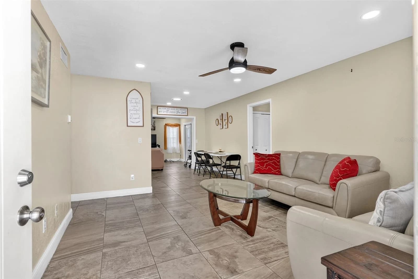 558 BROADMOOR Drive 4
