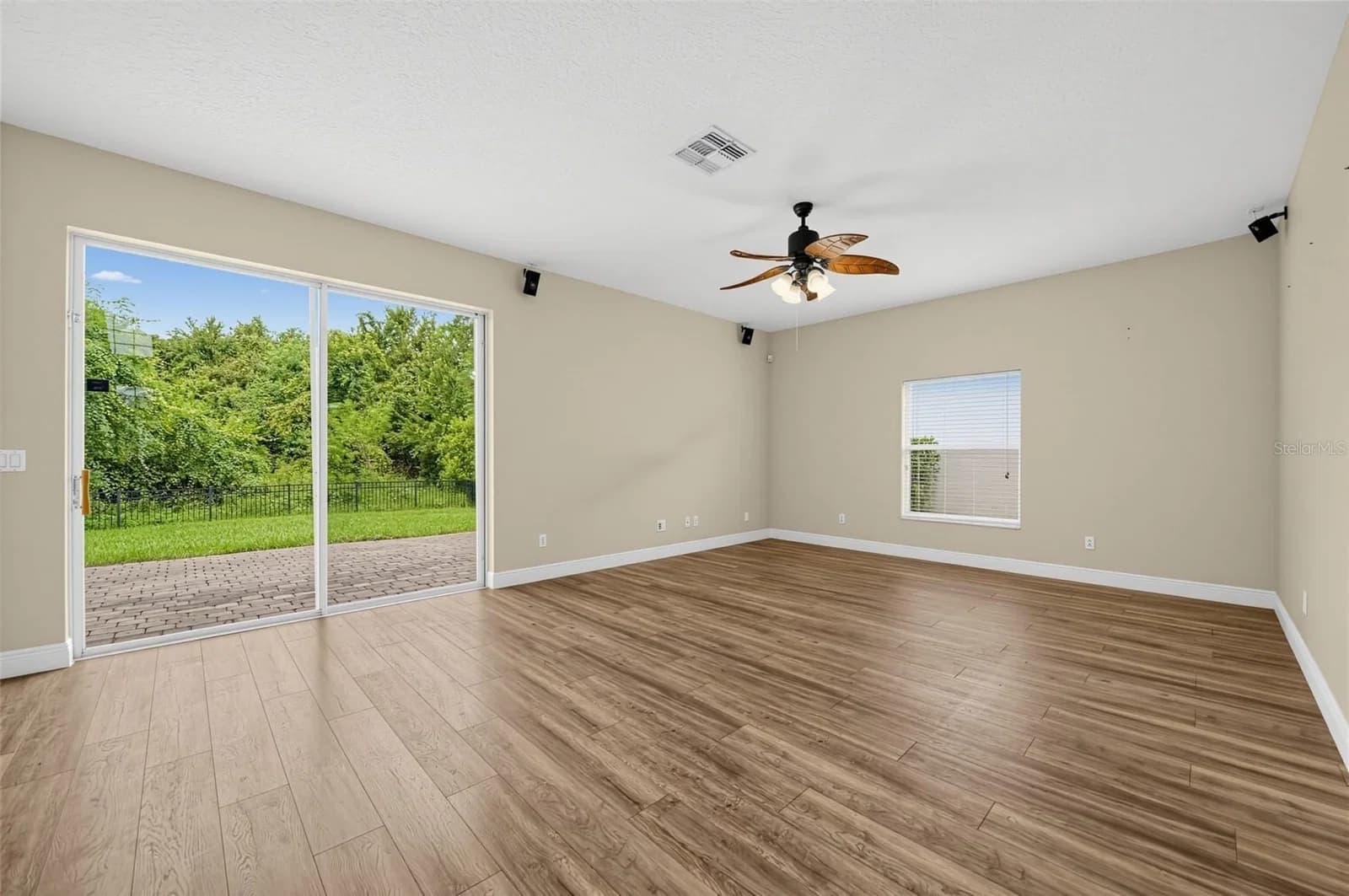 10106 HIDDEN DUNES Lane 5