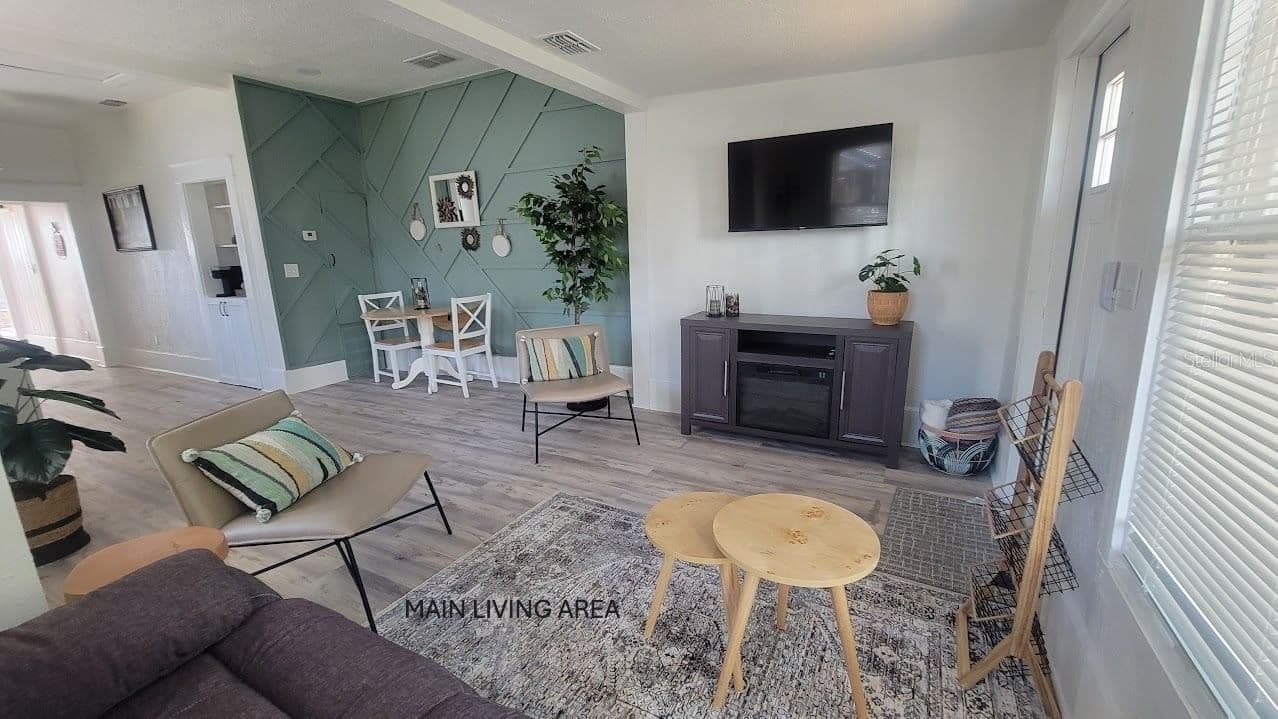 541 MARGARET Court 4